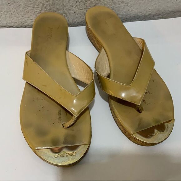 JIMMY CHOO AUTH $699 Women Beige Patent Leather Pence Thong Wedge Sandals Sz 37 - Picture 5 of 12